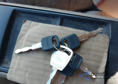 1995 Ford Aerostar из США, поврежденный, VIN 1FMDA31X8SZA61814